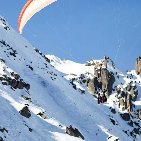 Lutetia - Year Апартаменти