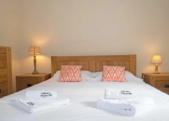 Апартаменти Lutetia - Year