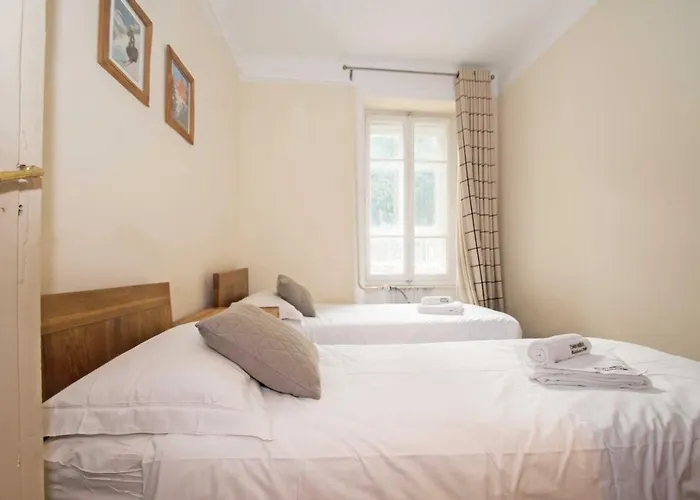 Апартаменти Lutetia - Year *